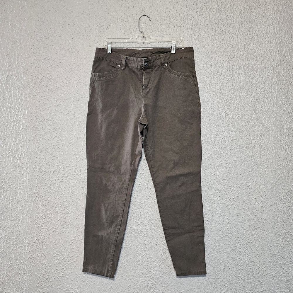 Kuhl Jeans Women's 12 Short Army Green Durable Outdoor Hiking Gorpcore